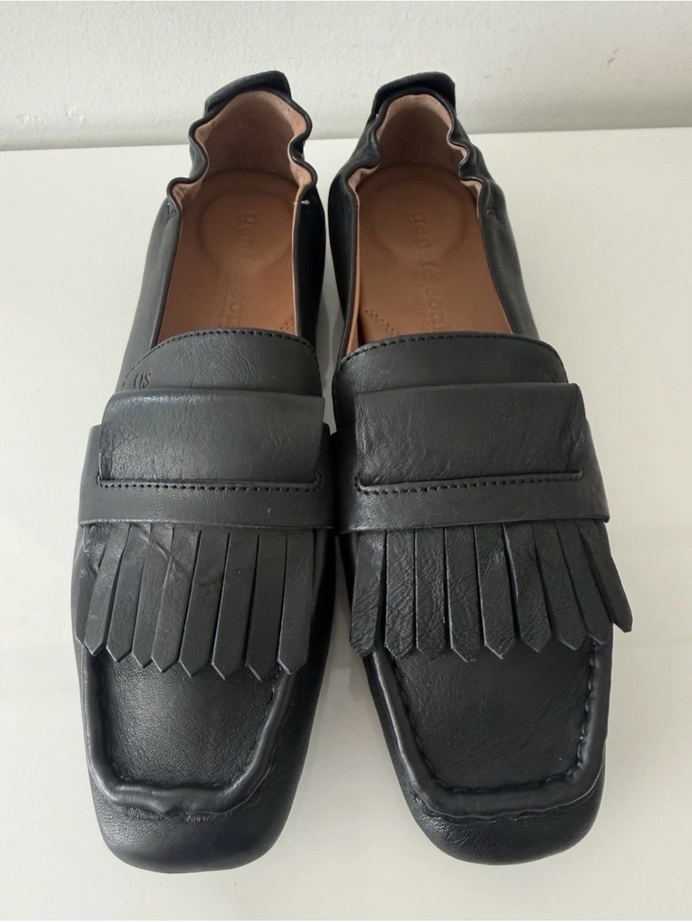 GENTLE SOULS By KENNETH COLE Scotty Tassel Leather Loafers Shoes 9 Black